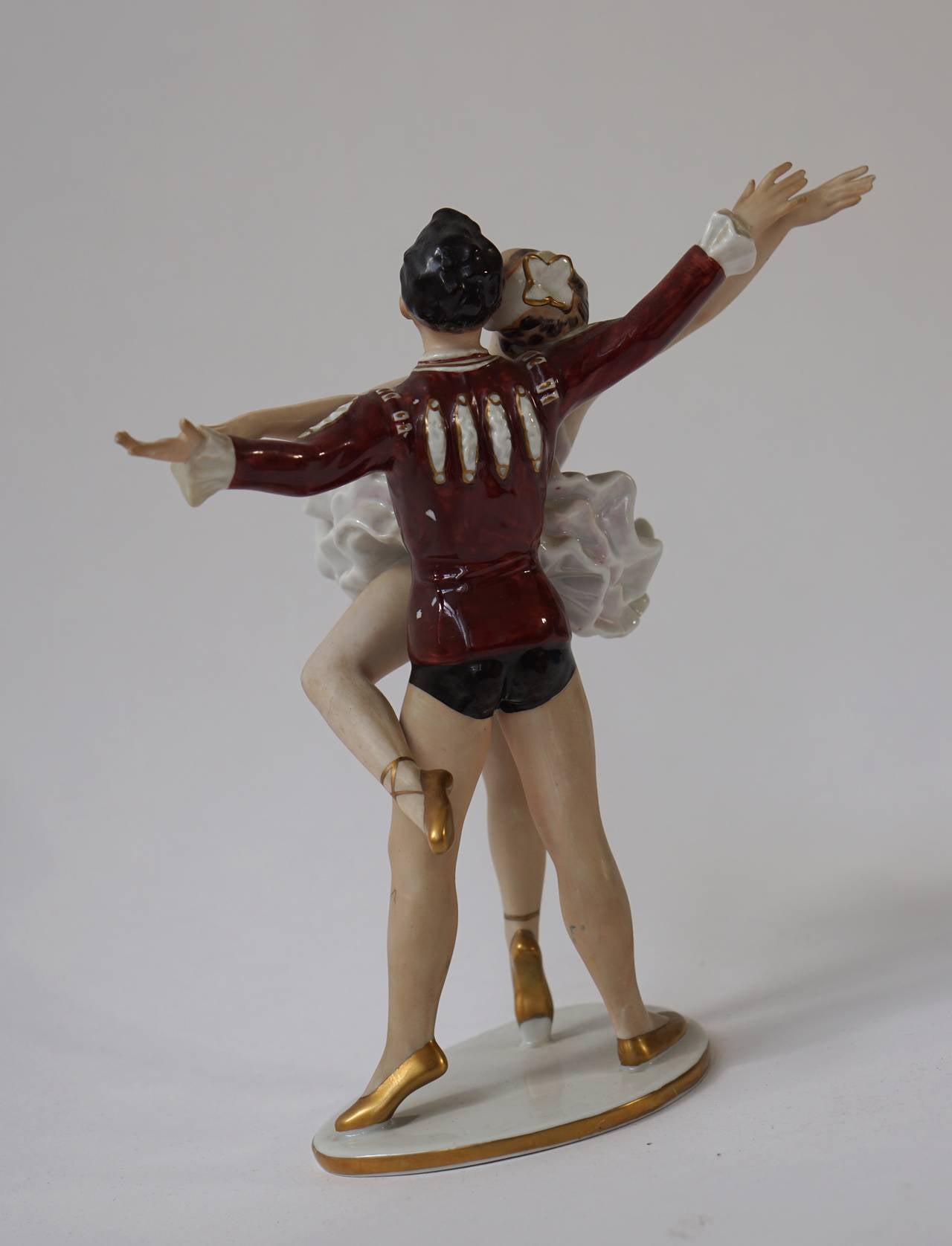 Mid-Century Modern Porcelain Dancing Figure In Excellent Condition In Antwerp, BE