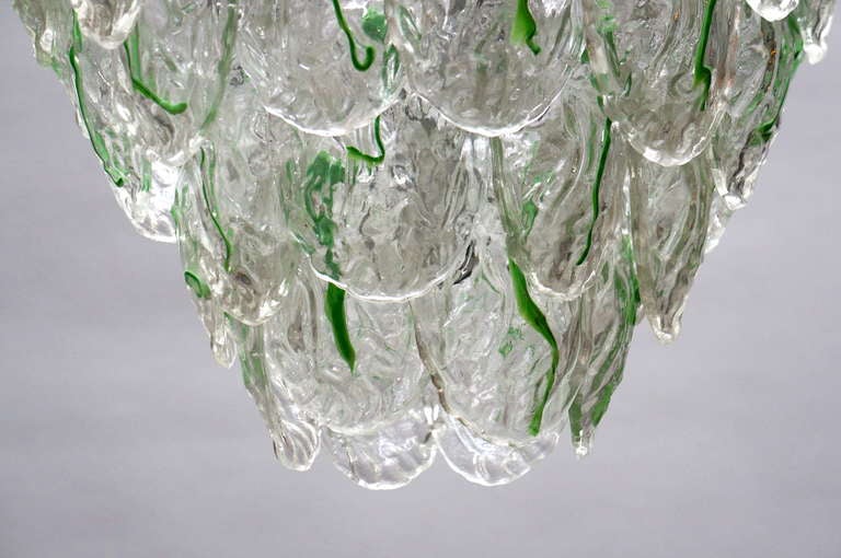 Large Murano Chandelier with Four Rows of Clear and Green Glass Leaves In Good Condition In Antwerp, BE
