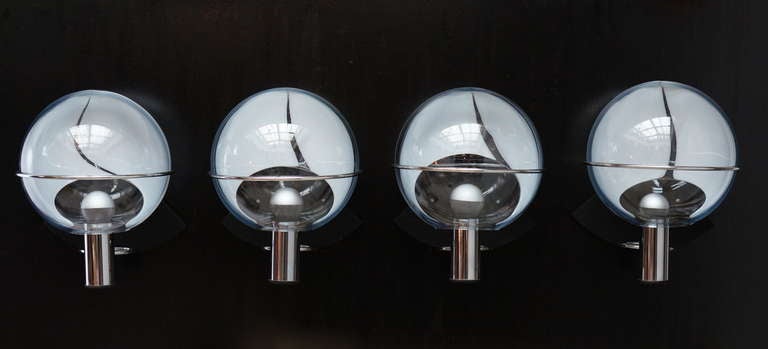 Set of four Murano glass wall lights, sconces by Toni Zuccheri.

Diameter:30 cm.
Height:38 cm.