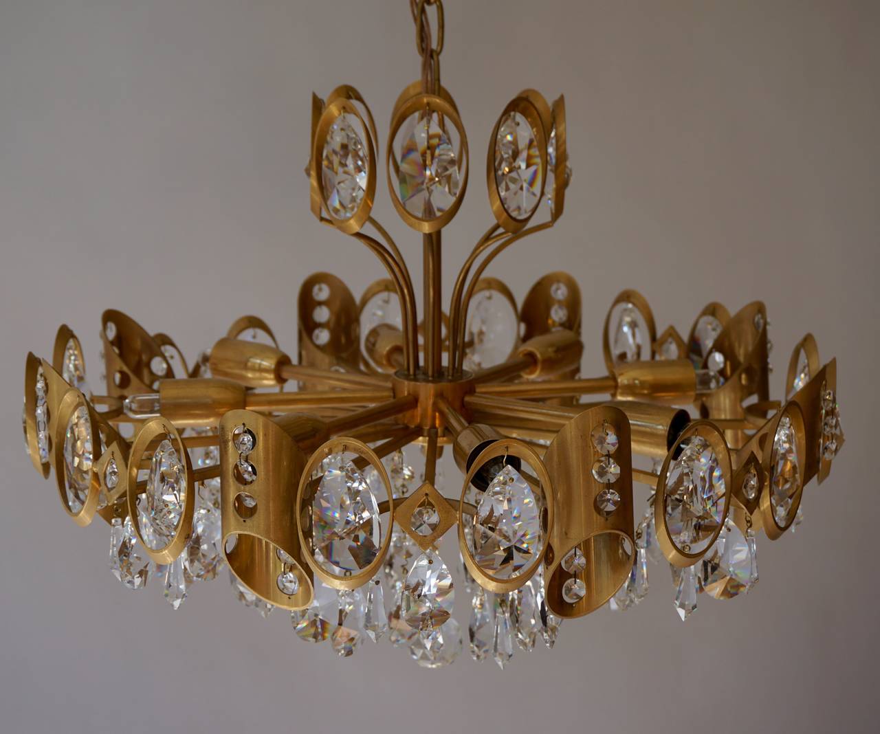 German Palwa Sciolari Brass and Faceted Crystal Chandelier For Sale