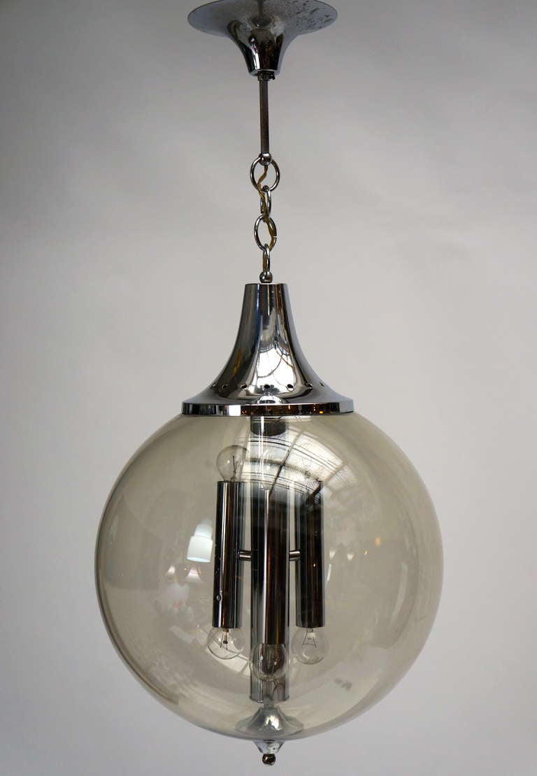 Italian Murano glass ball chandelier.
Diameter: 40cm.