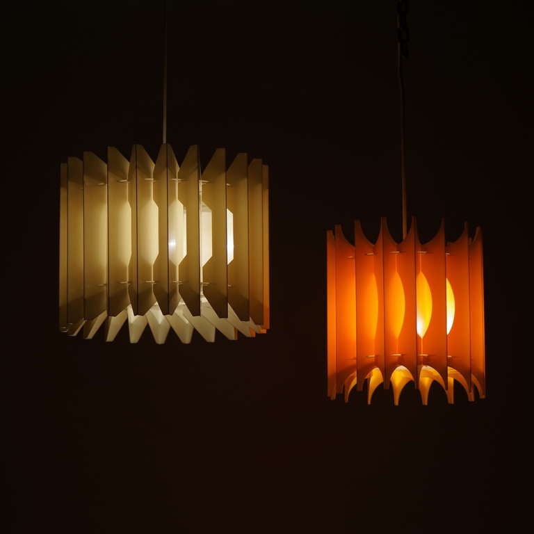 Pair of Pendant Lights 1