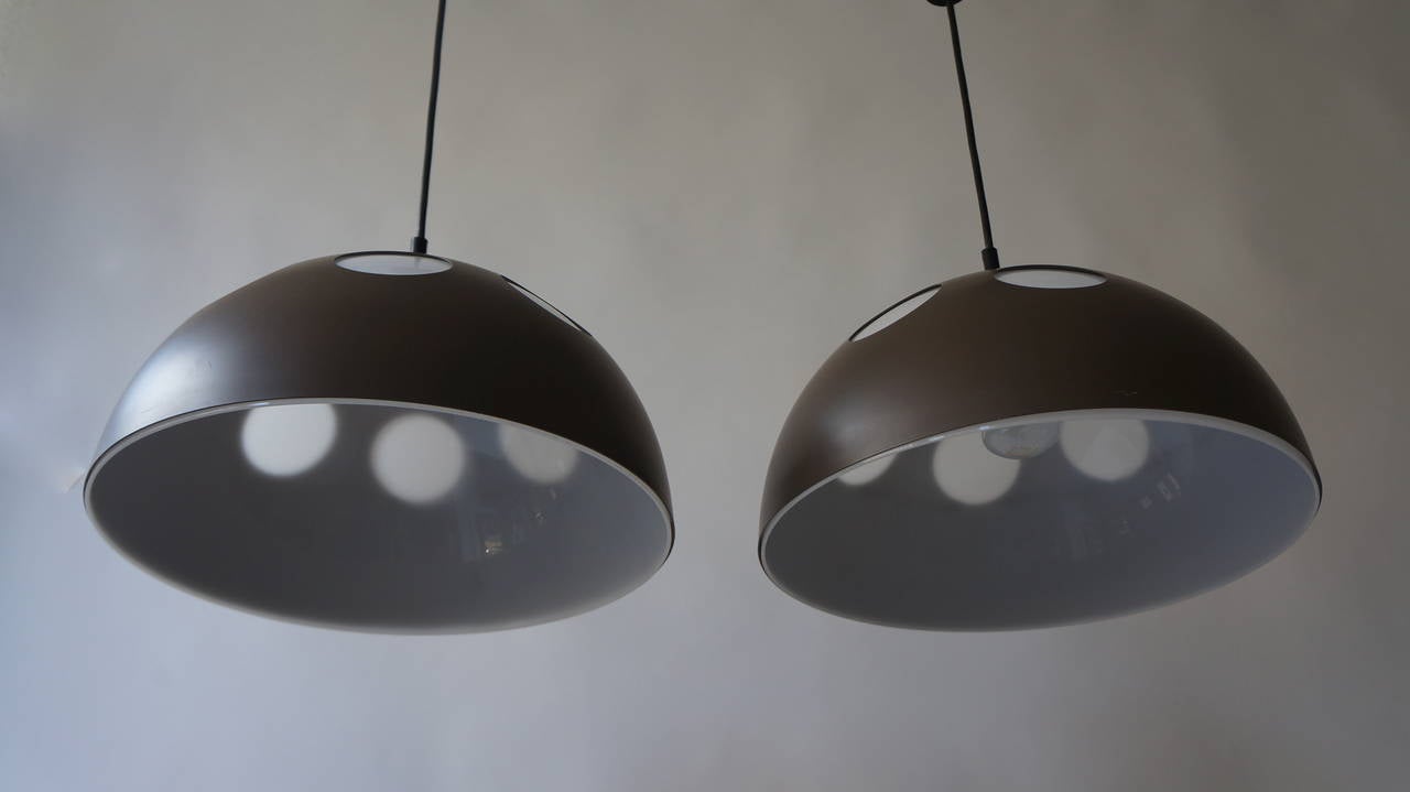 One of Two Pendant Lamps by RAAK In Good Condition For Sale In Antwerp, BE