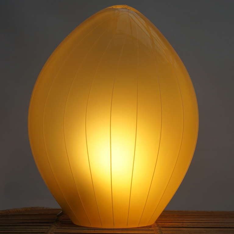 Murano glass table lamp.
Height.38 cm.
Width;25 cm.