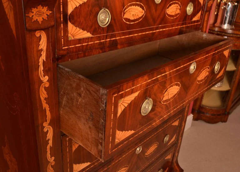 19th Century Dutch Marquetry Walnut Chest of Drawers In Excellent Condition In London, GB
