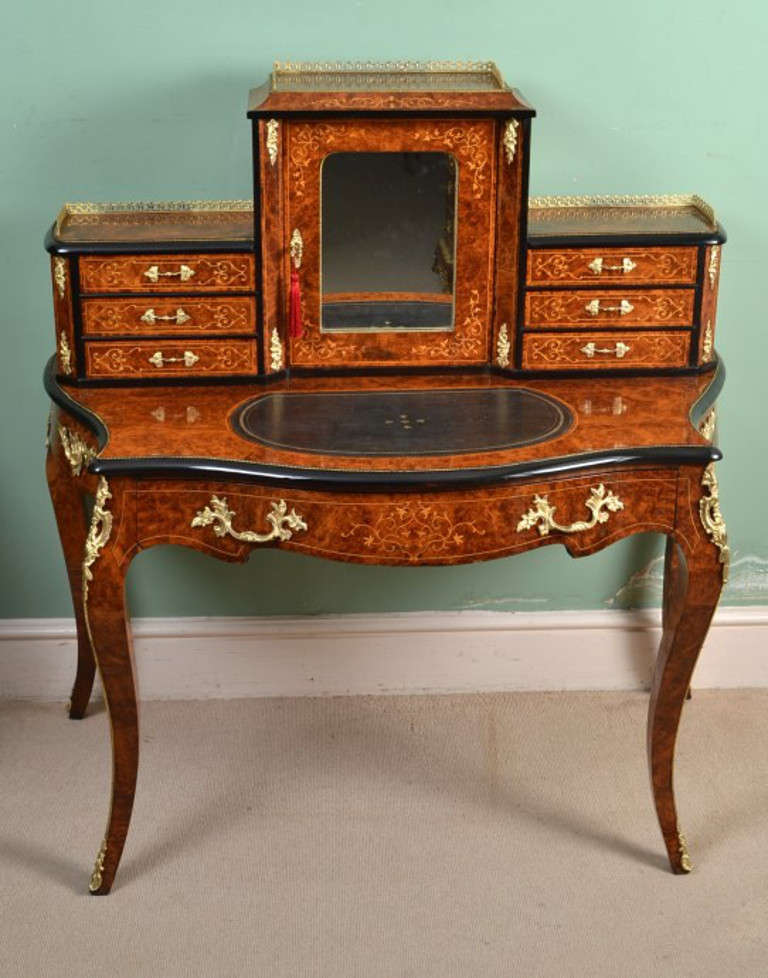 English Antique Victorian Burr Walnut Bonheur du Jour circa 1860