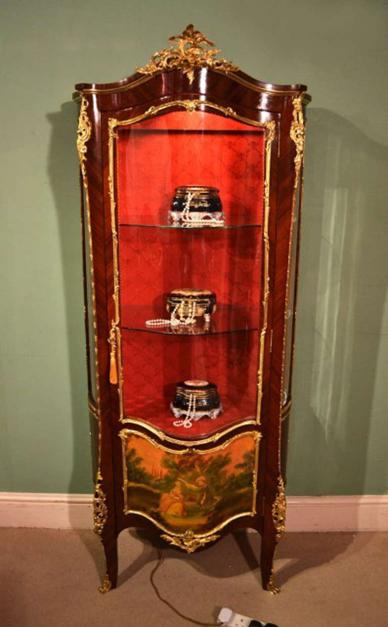 Antique French Vernis Martin Display Cabinet circa 1900 In Excellent Condition In London, GB