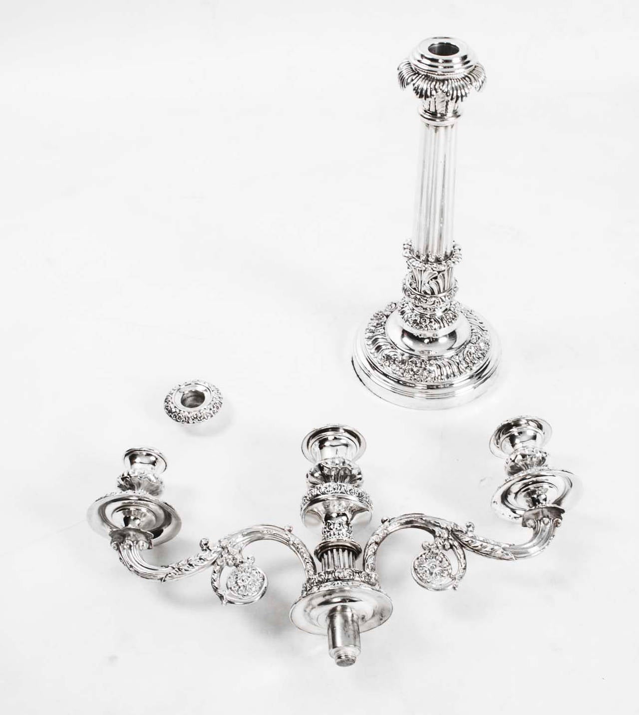 Antique Pair of Old Sheffield Three-Light Candelabra, circa 1820 In Excellent Condition In London, GB