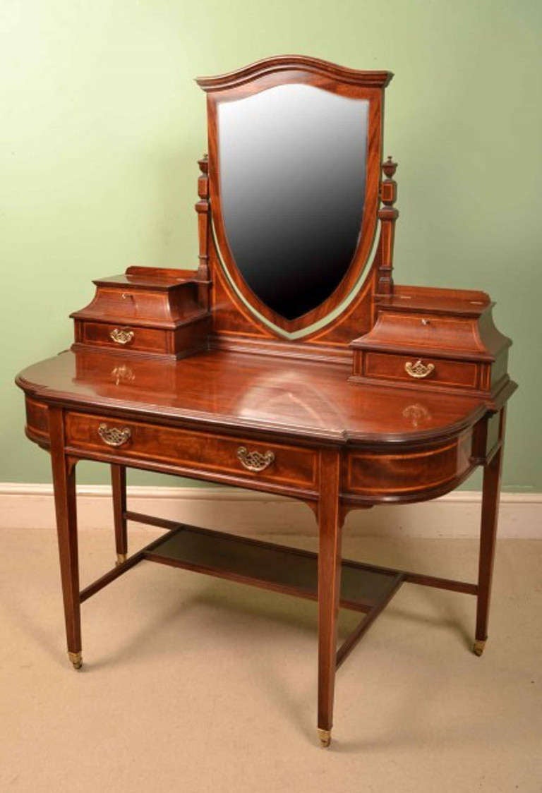 Antique Mahogany Dressing Table by Gillows of Lancaster In Excellent Condition In London, GB