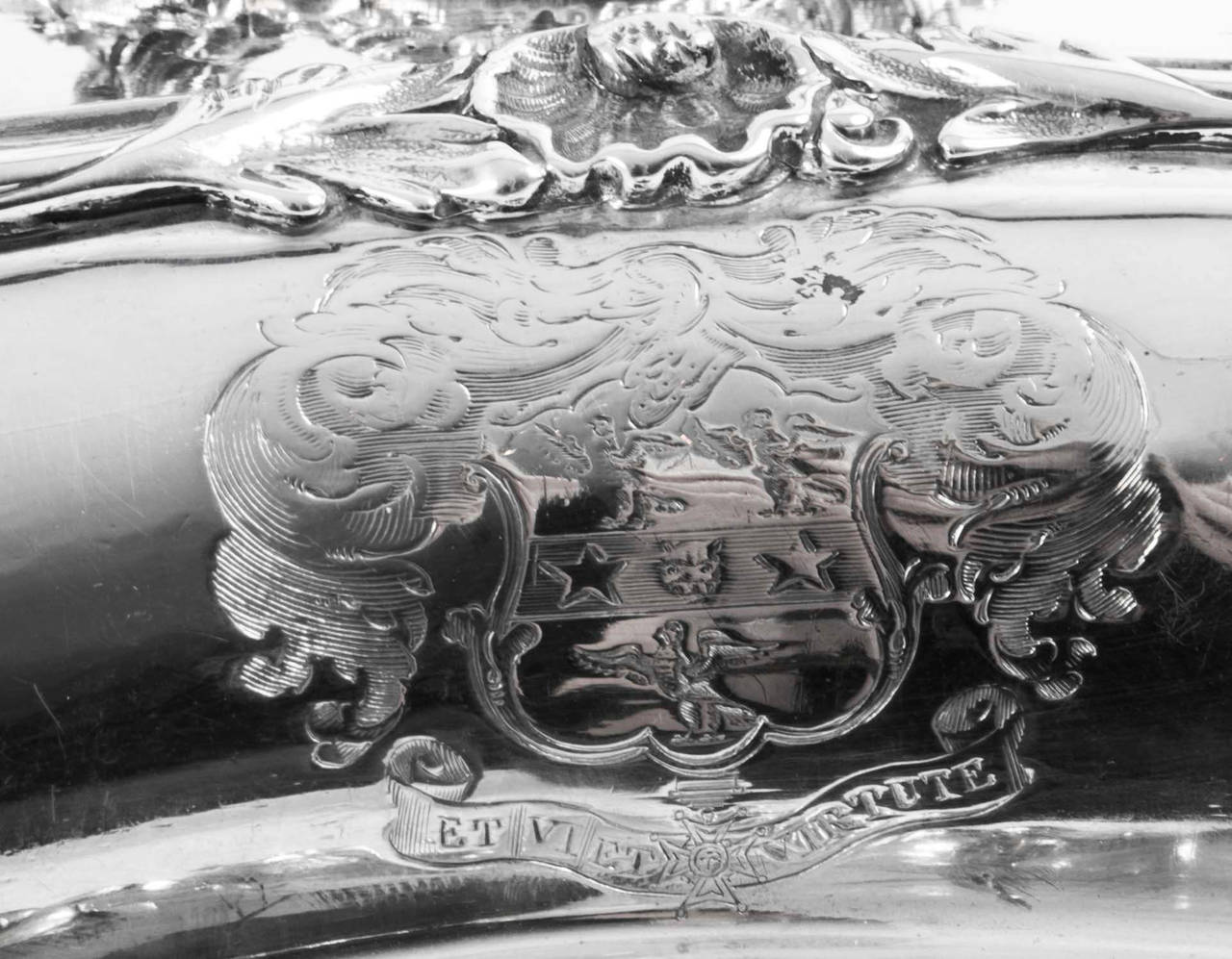 Antique Paul Storr Sterling Silver Entree Dish, 1828 In Excellent Condition In London, GB