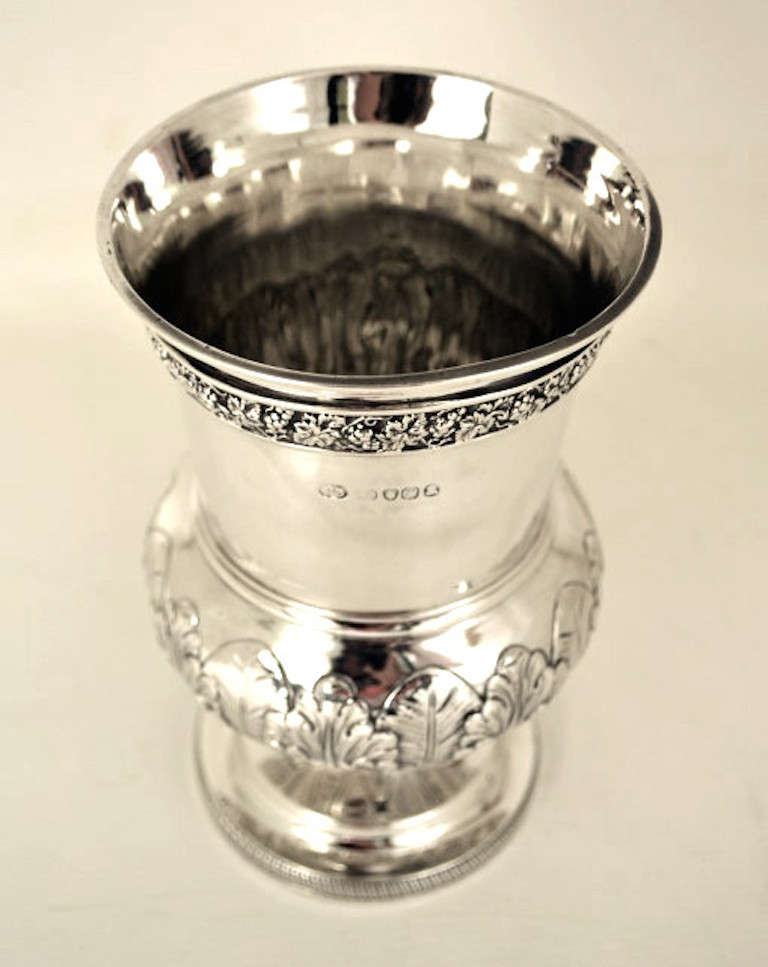 Lovely Large Silver Antique Paul Storr Goblet Cup In Excellent Condition In London, GB