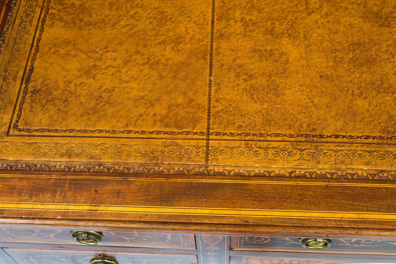 English 19th Century Edwardian Sheraton Revival Inlaid Desk