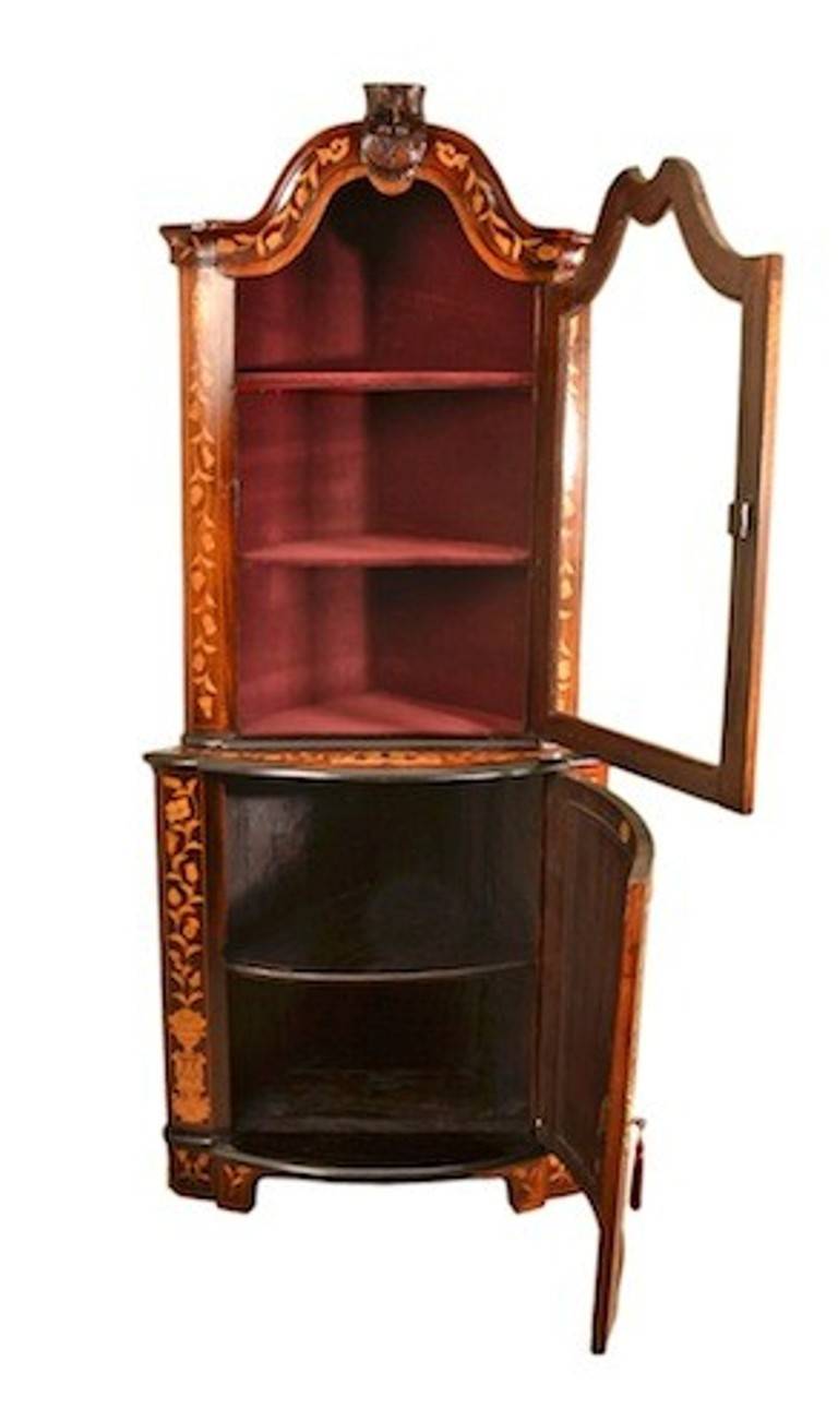 Antique Dutch Walnut Marquetry Corner Cabinet, circa 1800 In Excellent Condition In London, GB