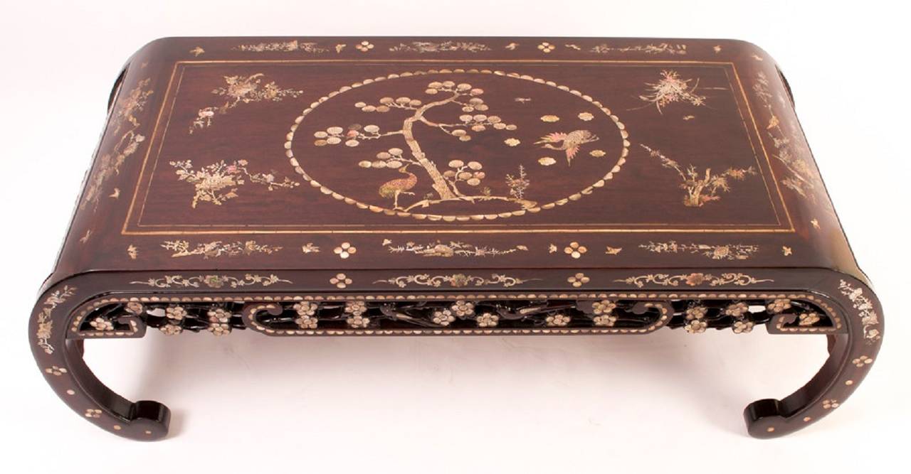 Chinese Rosewood & Mother of Pearl Opium Coffee Table In Excellent Condition In London, GB