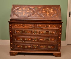 18th Century Spanish Walnut Marquetry Bureau