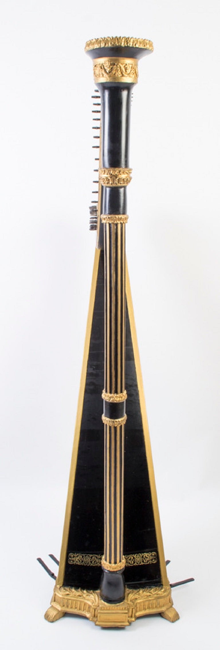 Antique French Ebonised Parcel Gilt Harp circa 1780 In Excellent Condition In London, GB