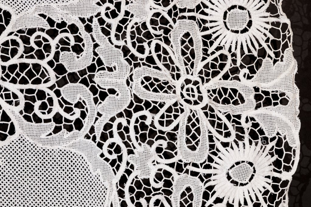 Linen White Cutwork With Floral And Peacock Design Tablecloth In Excellent Condition For Sale In Santa Fe, NM