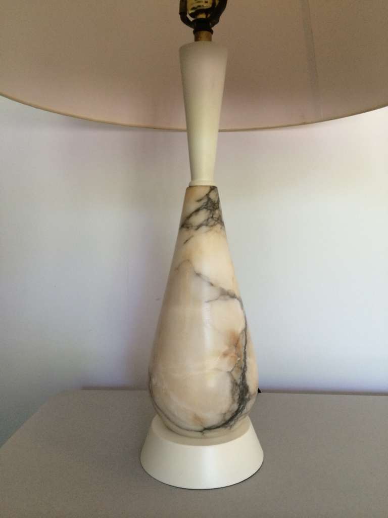Pear shaped Italian Marble lamps In Excellent Condition For Sale In Woodstock, NY