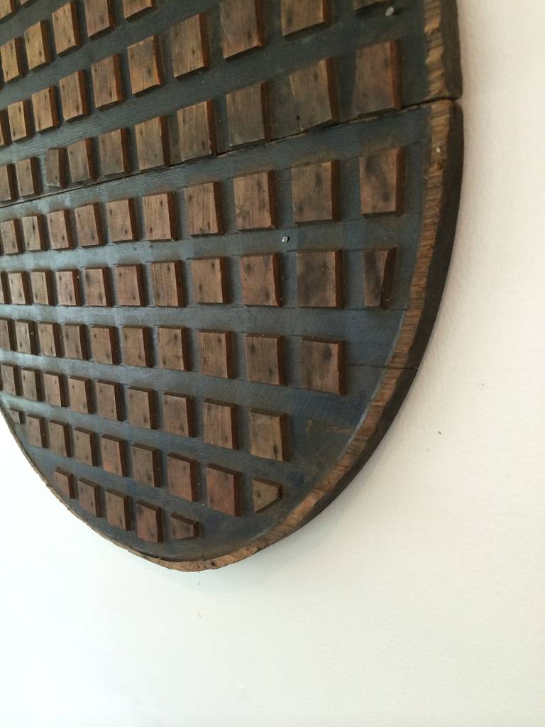 Wooden Mold for a Manhole Cover In Good Condition For Sale In Woodstock, NY