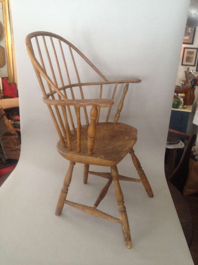 18th Century and Earlier American Colonial Windsor Arm Chair For Sale