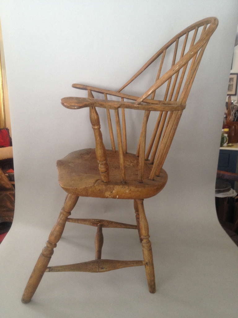 American Colonial Windsor Arm Chair For Sale 2