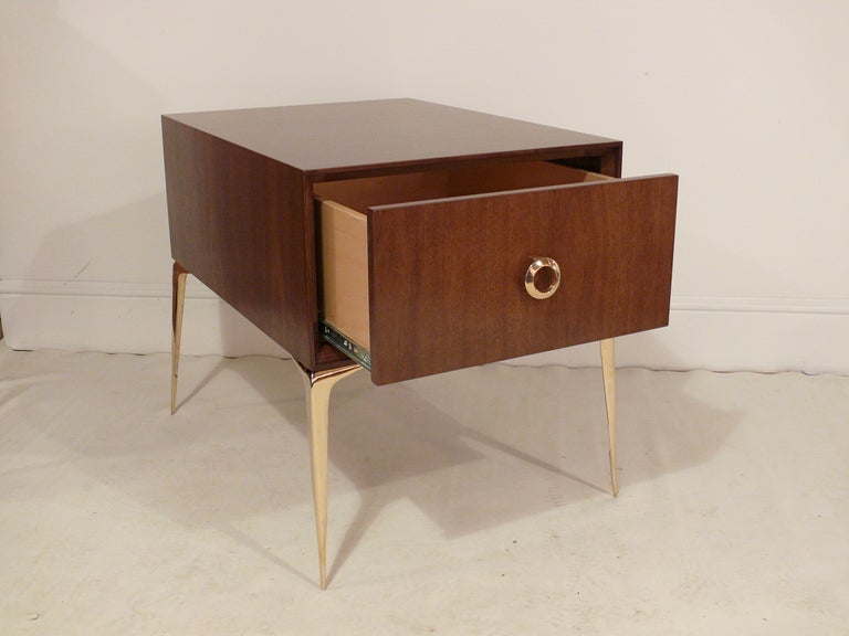 Pair of Stiletto End Tables in Natural Walnut In New Condition For Sale In New York, NY
