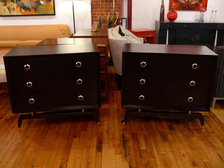 Mid-Century Modern Pair of Formation Three-Drawer Chests For Sale