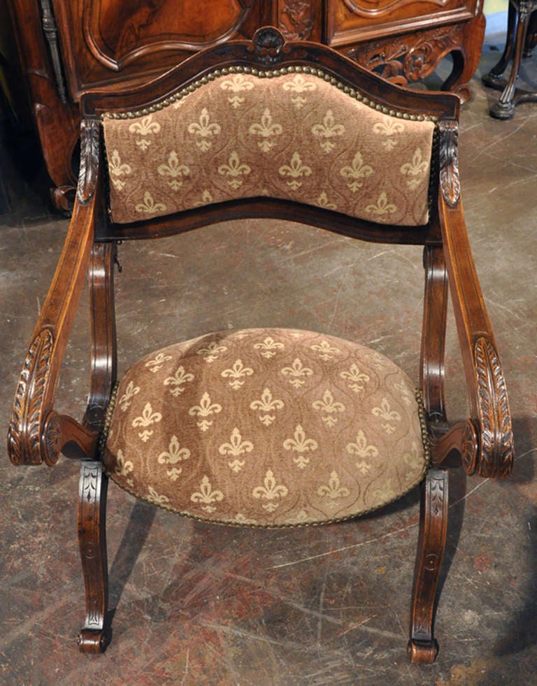 Napoleon III 19th Century French Carved Walnut Metamorphic Prayer Chair or 