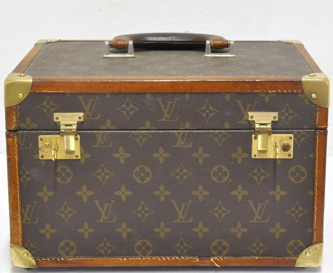 Vintage Louis Vuitton Leather Box In Excellent Condition In Dallas, TX