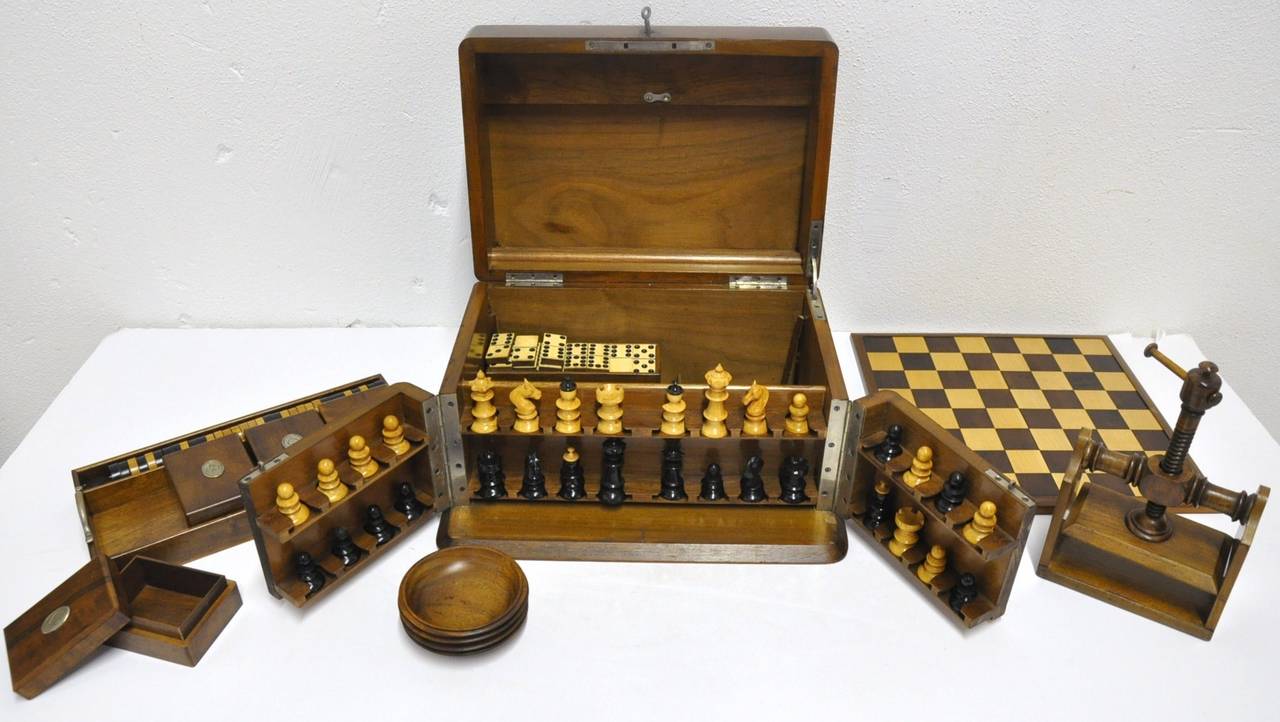 antique games boxes