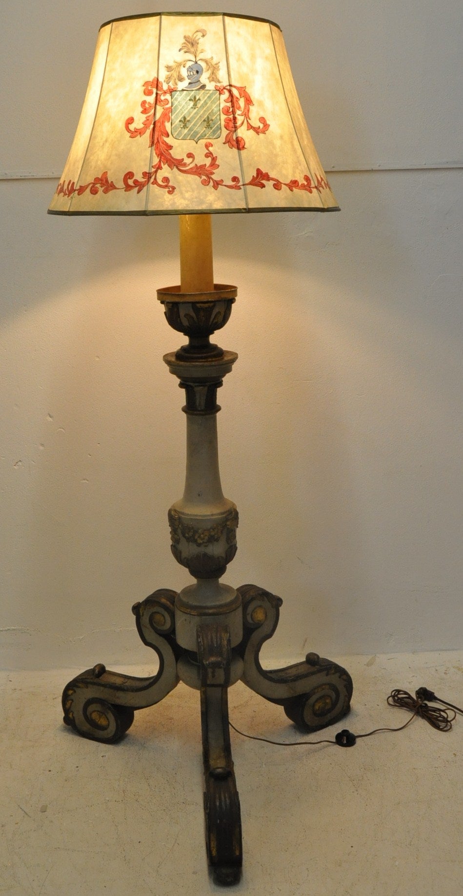Wood 19th Century Italian Carved Polychrome and Gilt Floor Lamp on Tripod Base