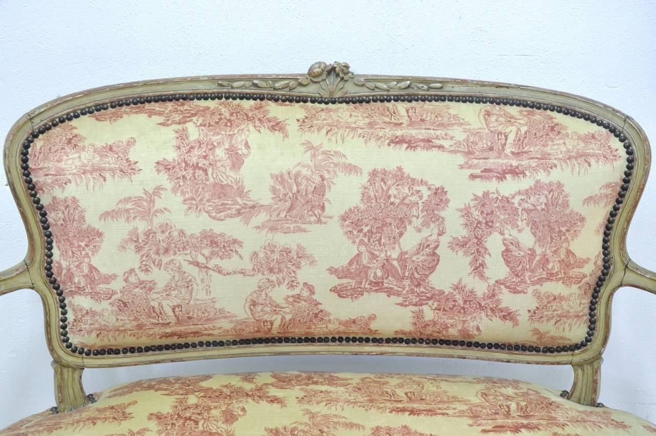 19th Century French Louis XV Carved Painted Settee with Vintage Fabric For Sale at 1stdibs