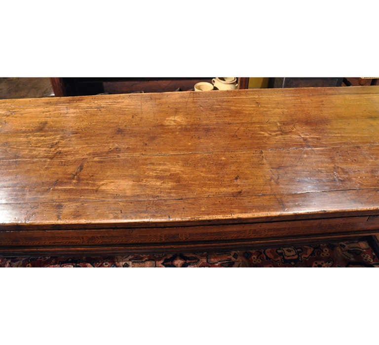 18th century English Oak Jacobean style Draw Leaf Refectory Table In Excellent Condition In Dallas, TX