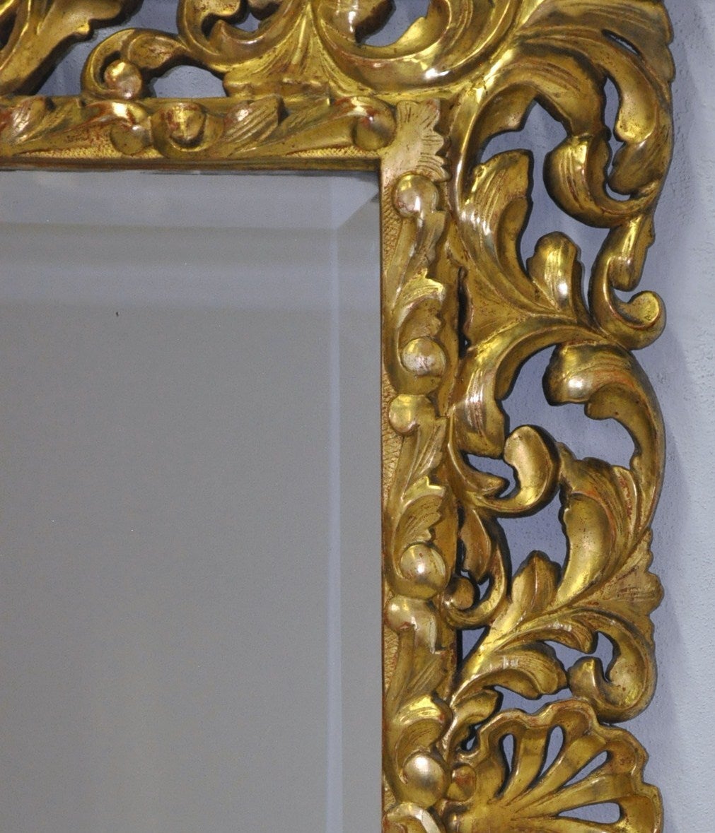 19th C. Carved Gold Leaf Mirror In Excellent Condition In Dallas, TX