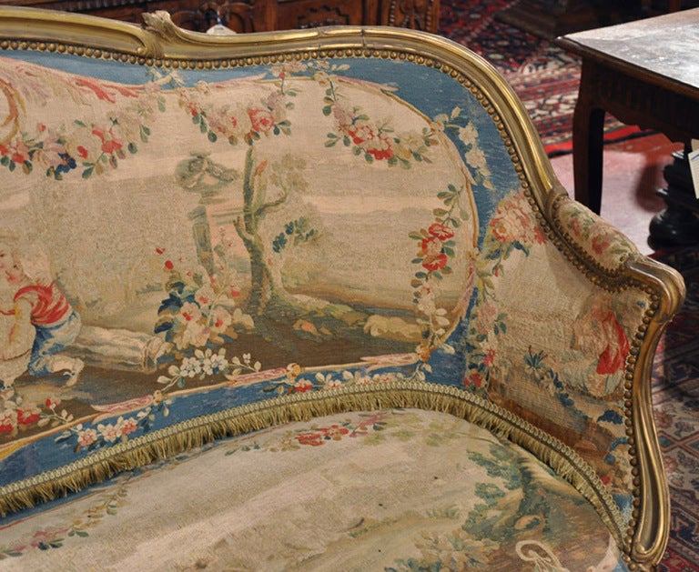 19th Century French Louis XV Carved Gilt Canapé with Aubusson Tapestry 2