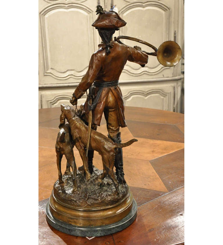 Français Statue en bronze patiné de la fin du 19ème siècle 