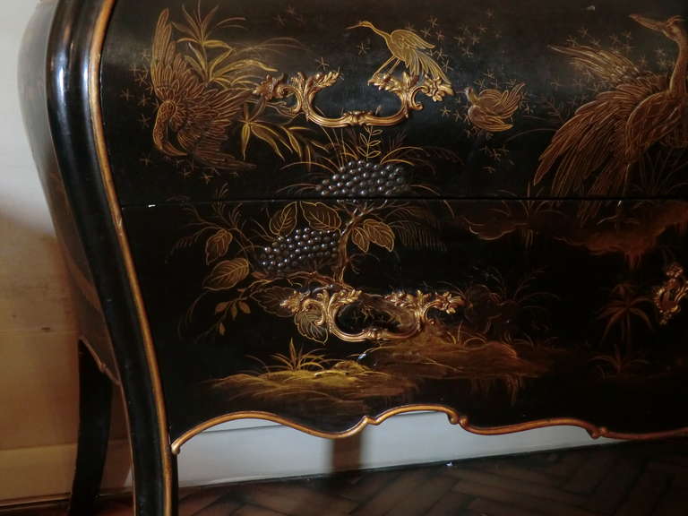 Italian Chinoiserie Chest of Drawers In Excellent Condition In Firenze, IT