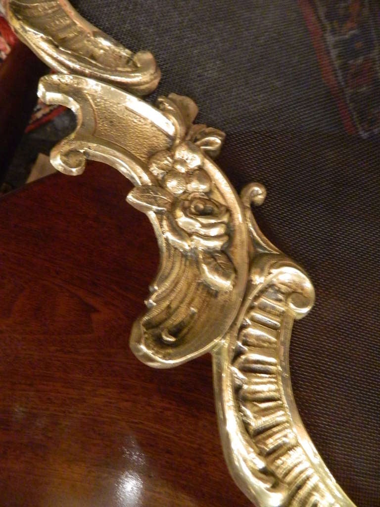 Französischer Kaminschirm aus Messing des 19. Jahrhunderts im Rokoko-Stil im Angebot 6