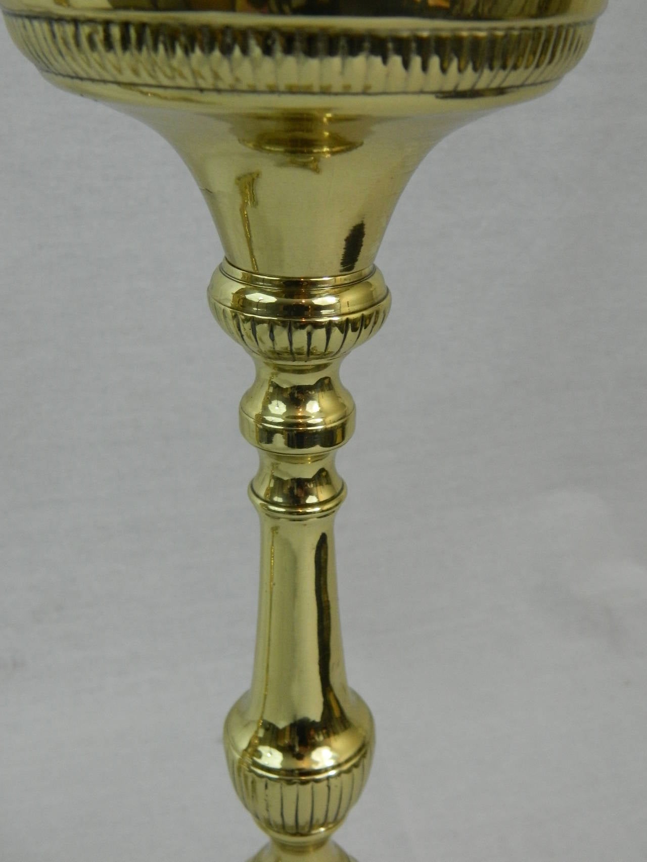 Set of Four French Polished Brass Candlesticks, 19th Century For Sale 2