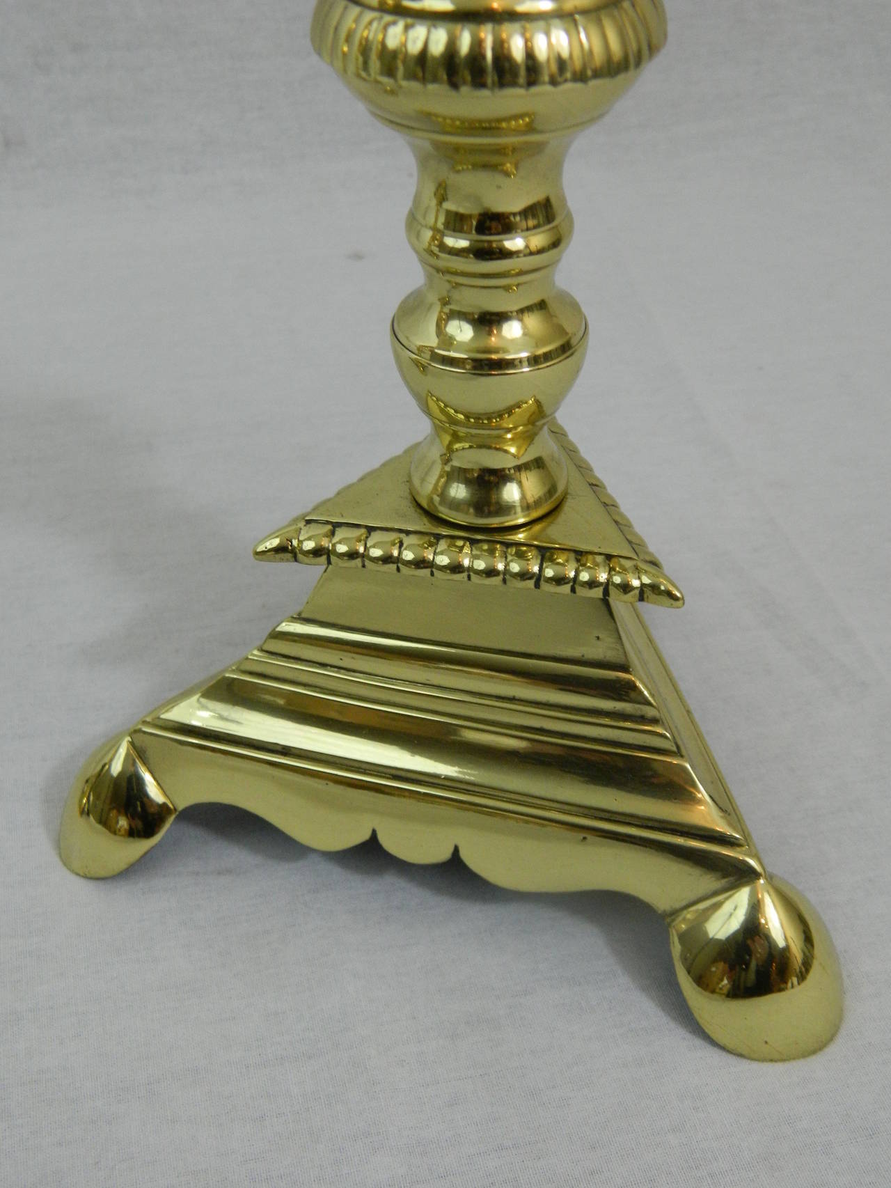 Set of Four French Polished Brass Candlesticks, 19th Century For Sale 4
