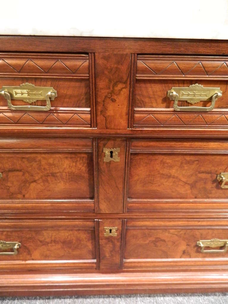 20th Century Victorian Two Over Two Mahogany Chest of Drawers with Marble Top In Excellent Condition In Savannah, GA