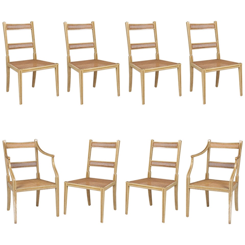 Satz von acht englischen vergoldeten und bemalten Dekorationsstühlen aus dem 19. Jahrhundert