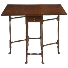 Antique Queen Anne Style Mahogany Drop-Leaf Table