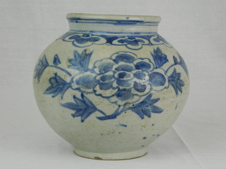 Pair of Korean Lee Dynasty Blue and White Honey Jars or Bowls, 19th Century In Excellent Condition In Savannah, GA