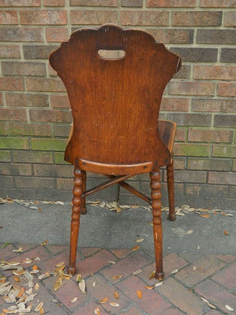 19th Century Pair of English Decorative Side Hall Chairs 3