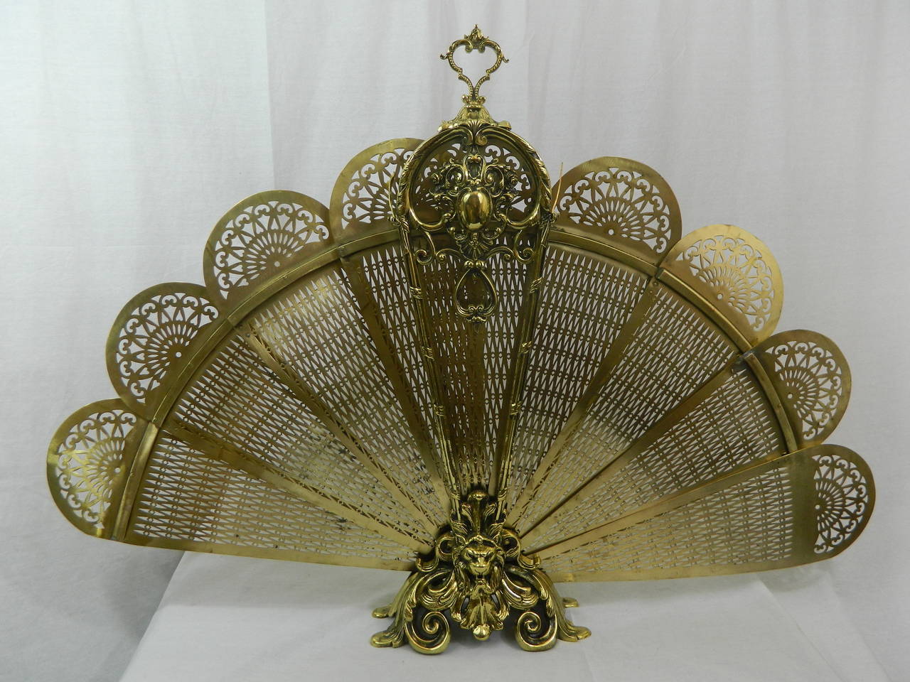 French Brass Fan Fireplace Screen, 19th Century In Excellent Condition In Savannah, GA