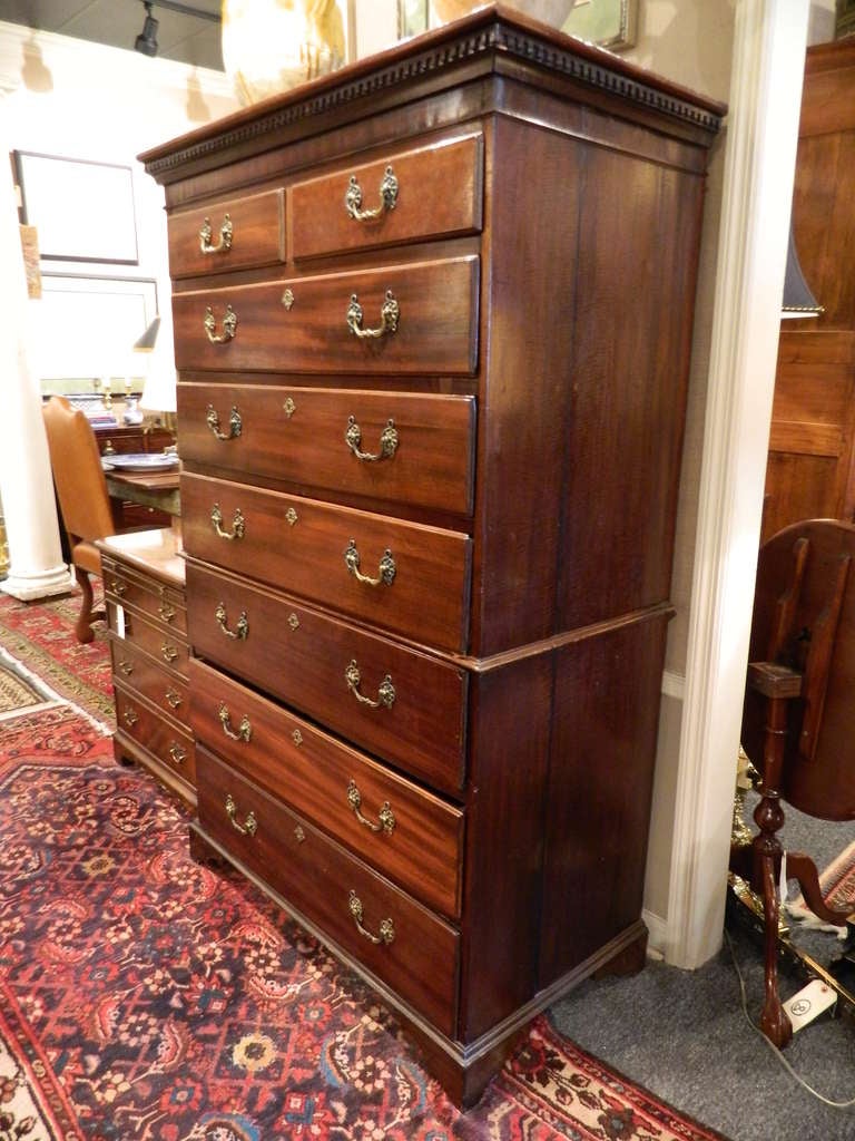 English Mahogany Tall Chest of Drawers, 18th Century In Good Condition For Sale In Savannah, GA