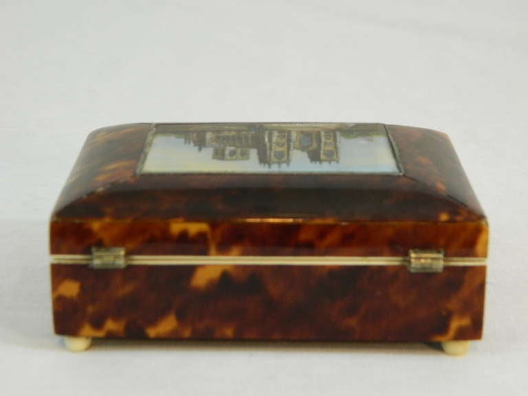 Tortoise Shell Inset Box with a View of Yorkminster In Excellent Condition In Savannah, GA