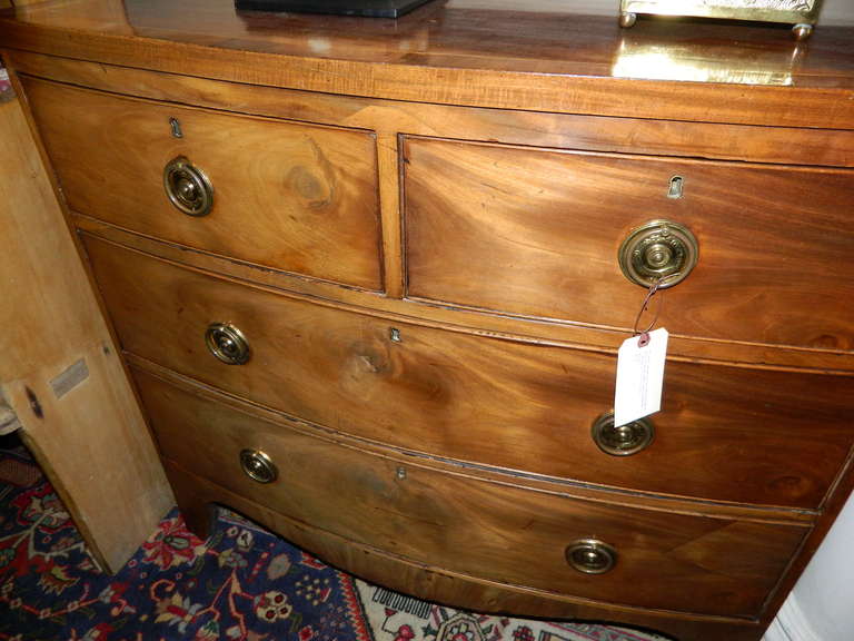 19th Century Georgian Bow Front Chest with Banded Top In Good Condition In Savannah, GA