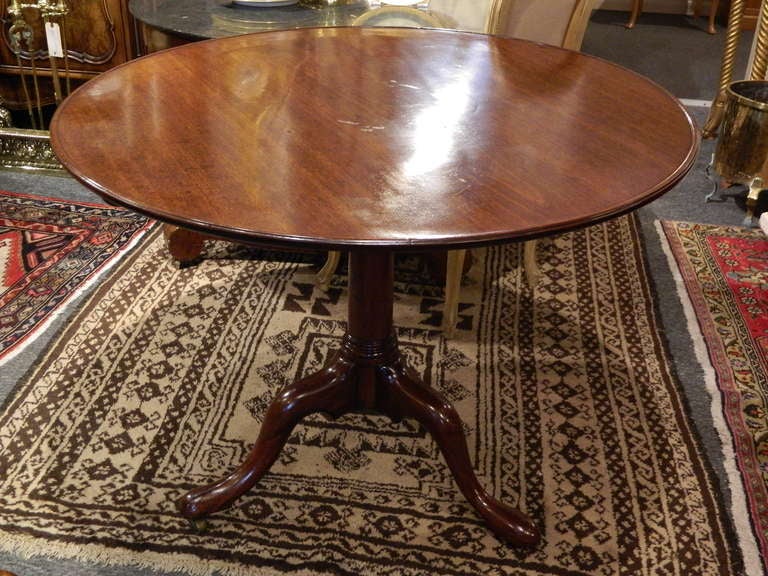 George II Mahogany Breakfast Table, Circa 1800 In Excellent Condition In Savannah, GA